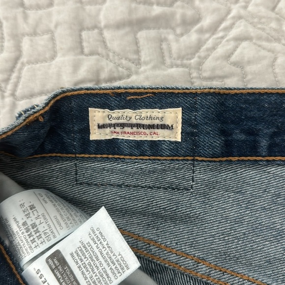 Levi’s 501 Shorts NWT​ - Picture 2 of 6